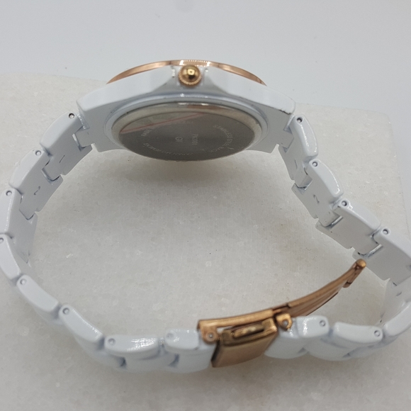 ✔️Premier Designs Rose Gold & White Watch - Picture 8 of 8